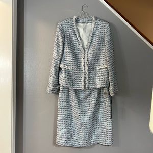 Tahari tweed skirt suit SZ 16